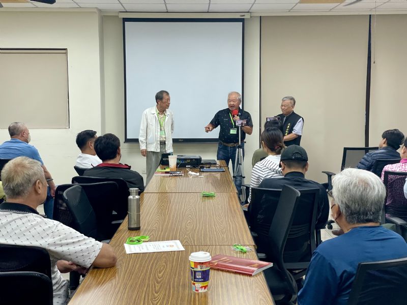△李錫津及黃俊森董事長閉幕致詞